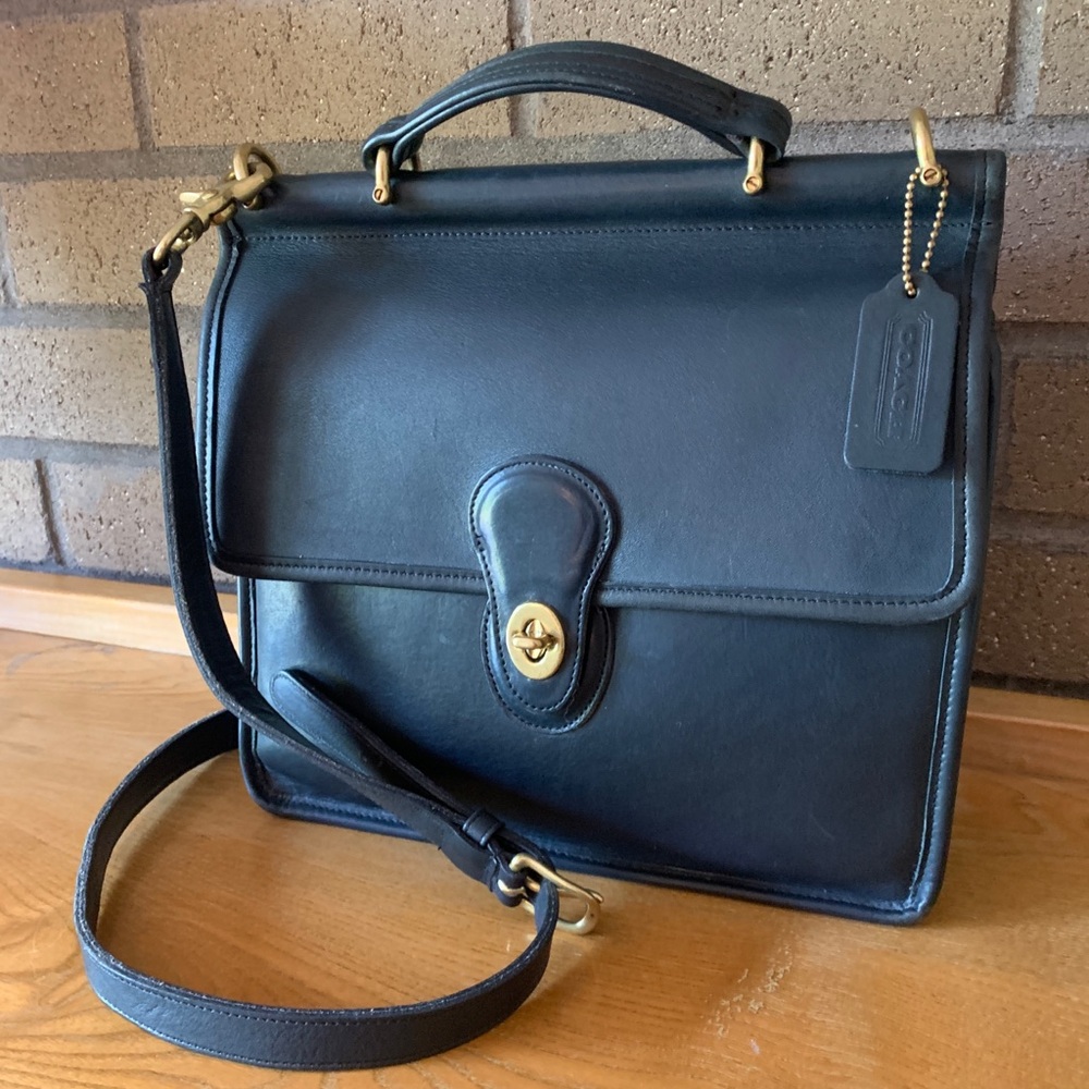 Vintage Navy Willis Coach Bag 9927
